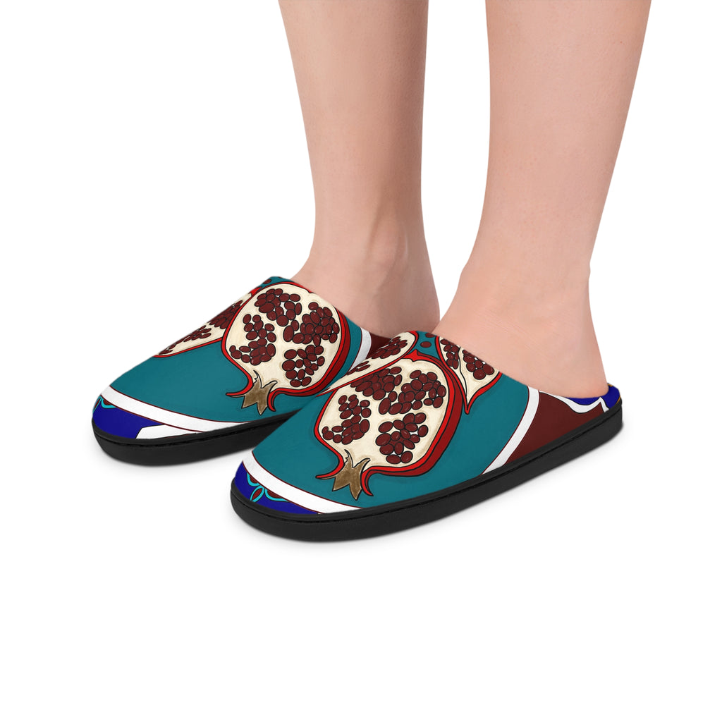 Pomegranate Pattern Men’s Indoor Slippers — Cozy Decorative House Shoes
